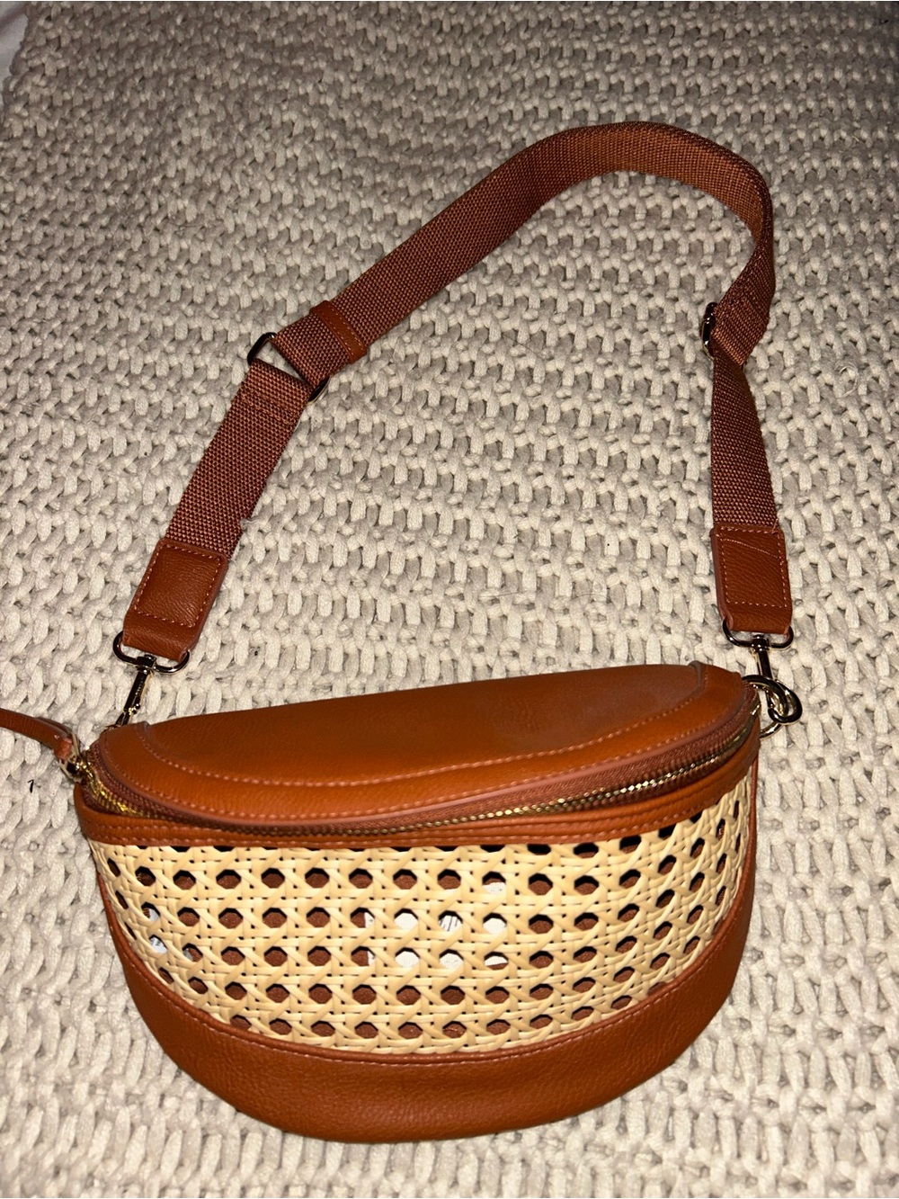 Universal Thread Brown Woven Crossbody Belt Bag